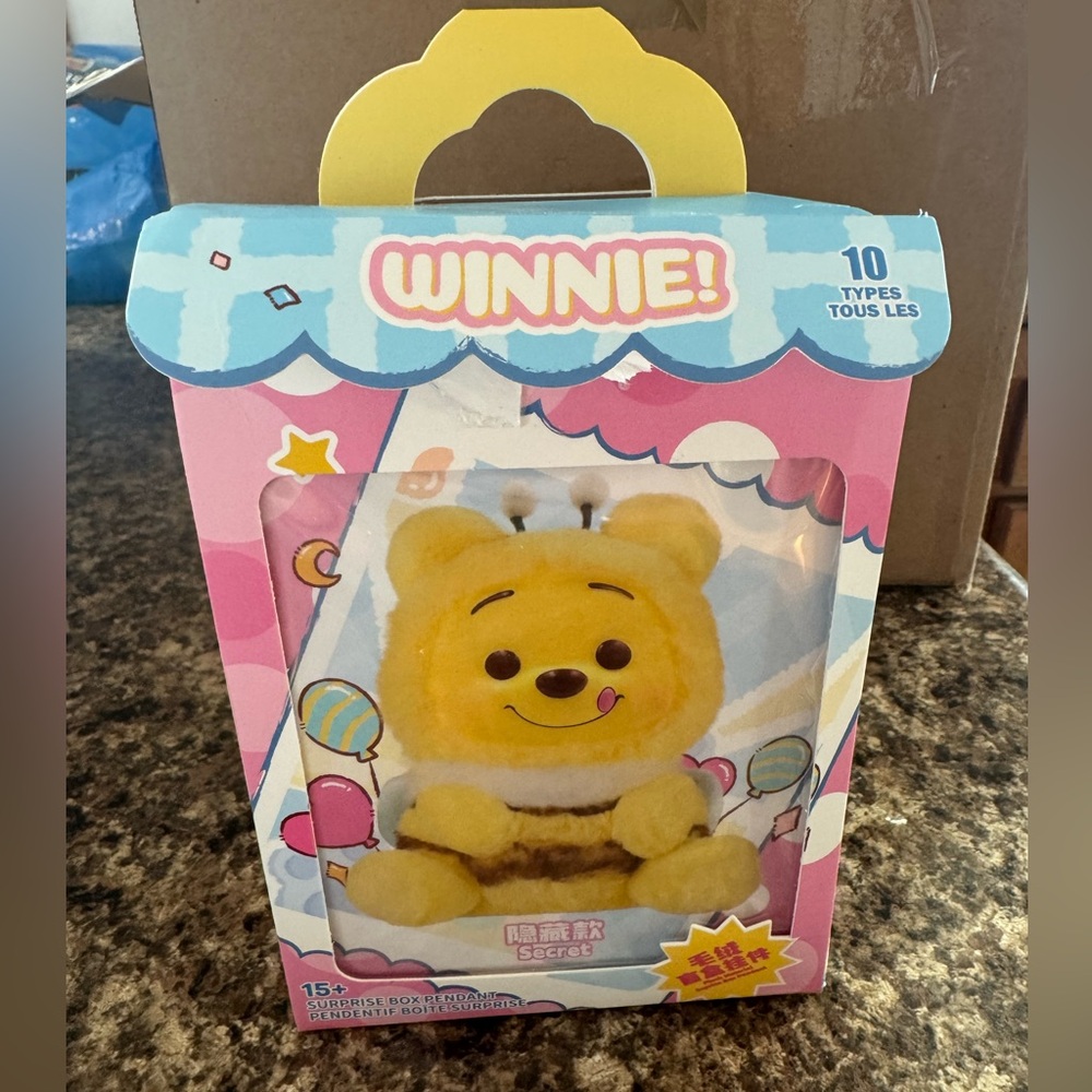 Disney Miniso Winnie! Eeyore plush pendant - Picture 3 of 5